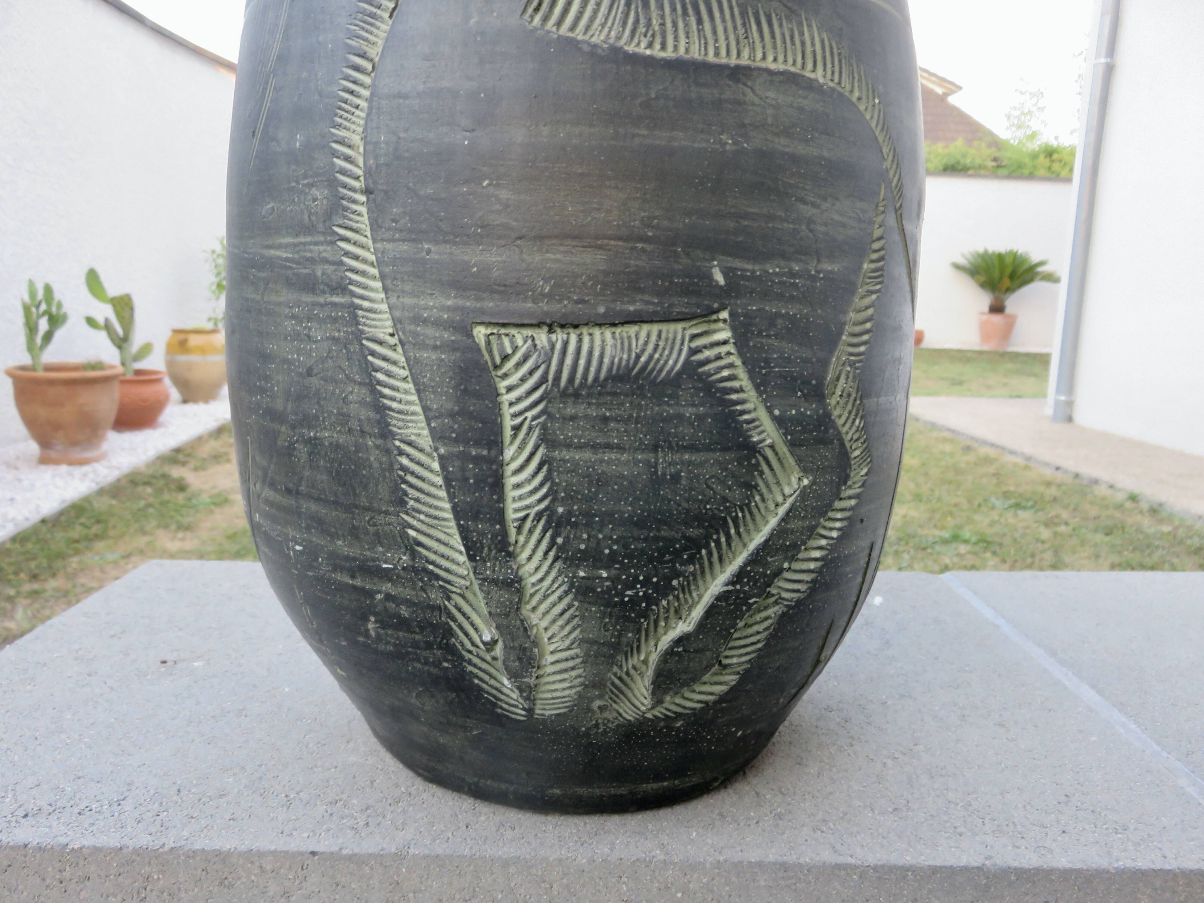 Important ceramic vase by Francisco Figueras, Catalonia, Spain.