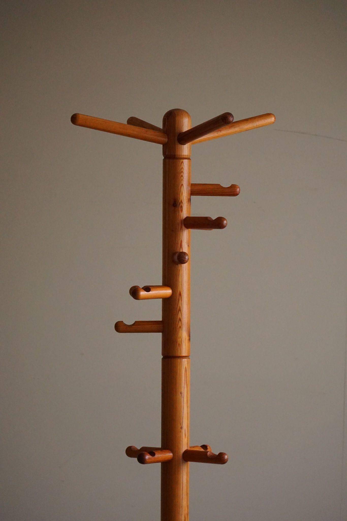 Decorative coat rack in solid pine, mid-century Danish style, 1970s.
