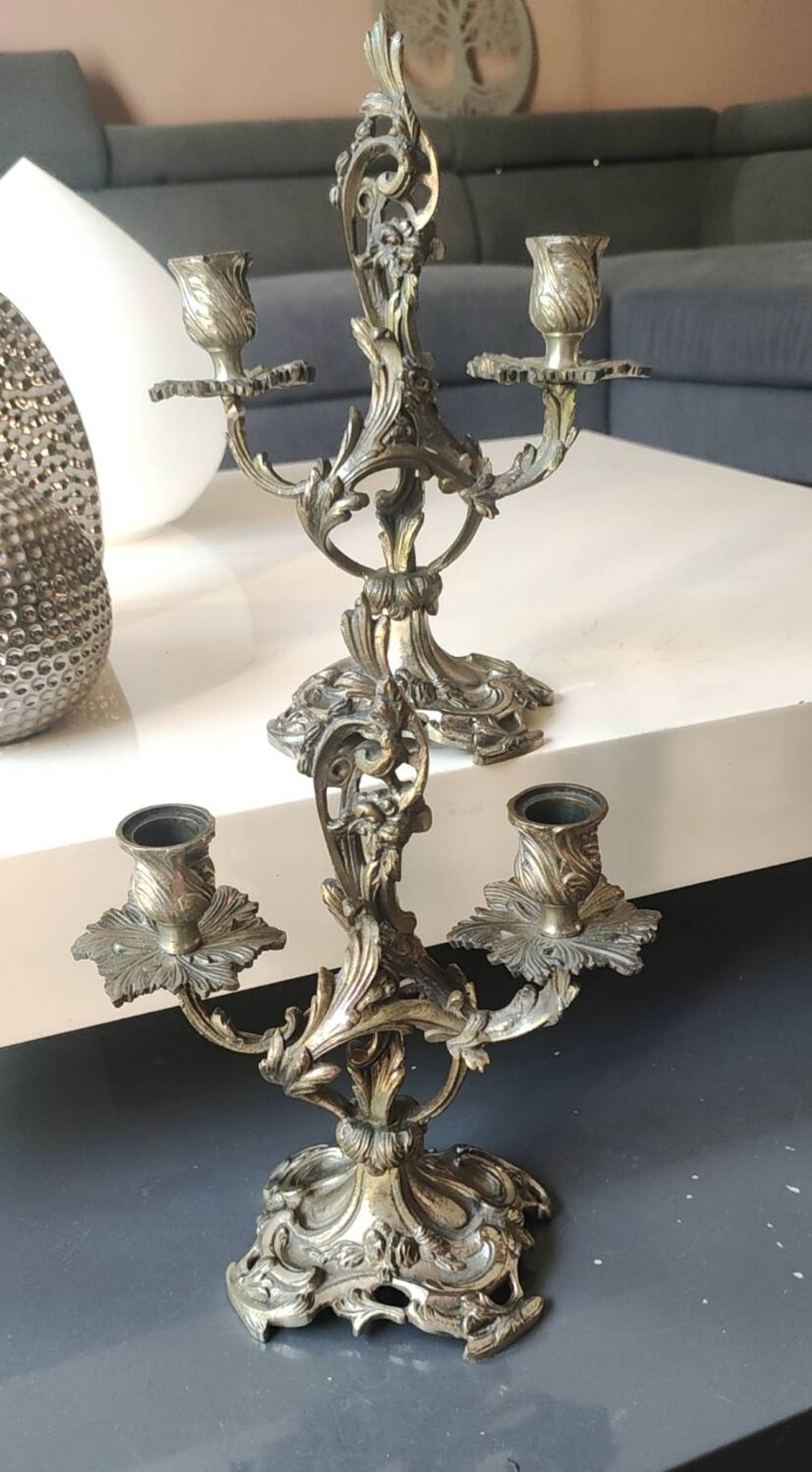 Pair of Candelabra in Louis XV/Rocaille Style, 2 lights. In gilded bronze, 19th century.