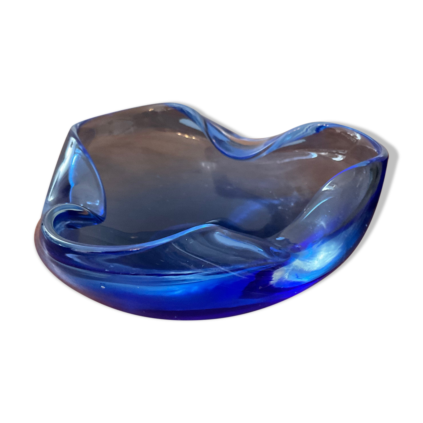 Empty vintage pocket in glass paste