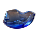 Empty vintage pocket in glass paste