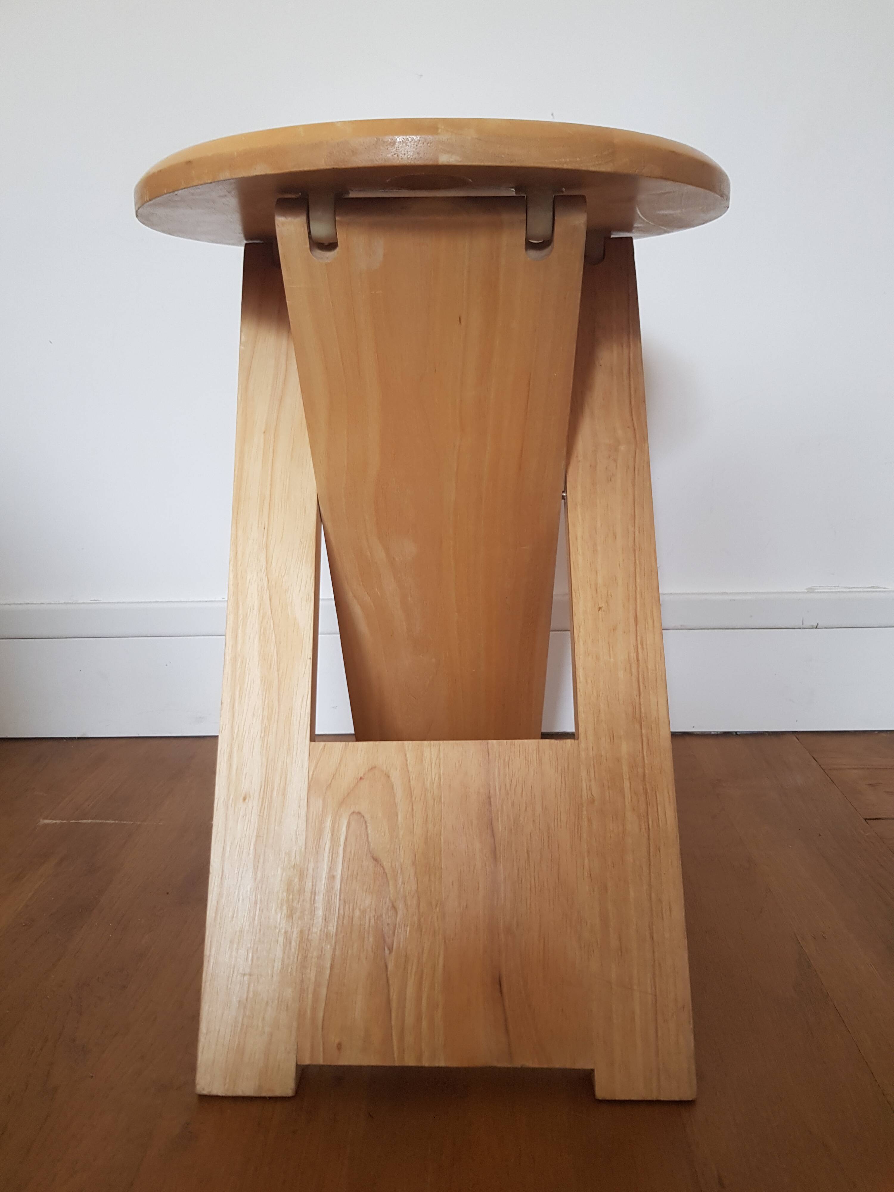 Suzy stool by Adrian Reed