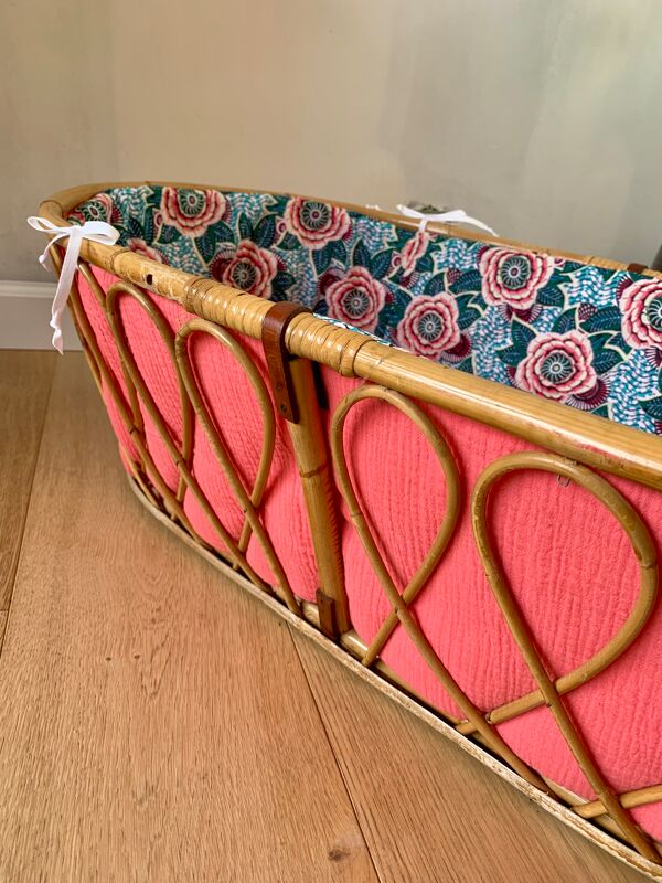 Couffin boucles en rotin sans anses