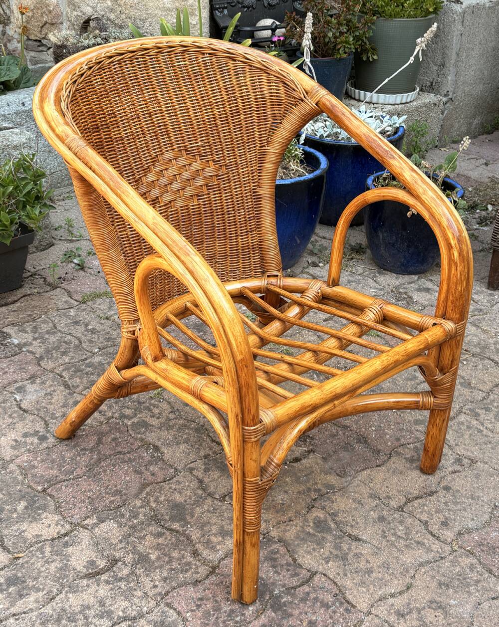 Vintage woven rattan armchair – bohemian charm – vintage – 70s – 80s