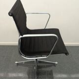 Fateuil de bureau EA108 en aluminium par Charles & Ray Eames éditon Herman Miller, années 1960