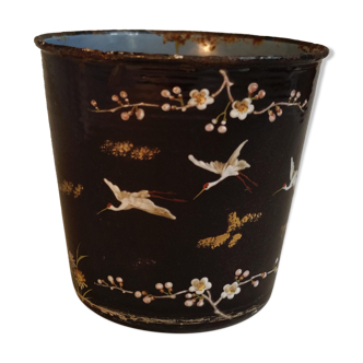 Enamelled sheet metal vase