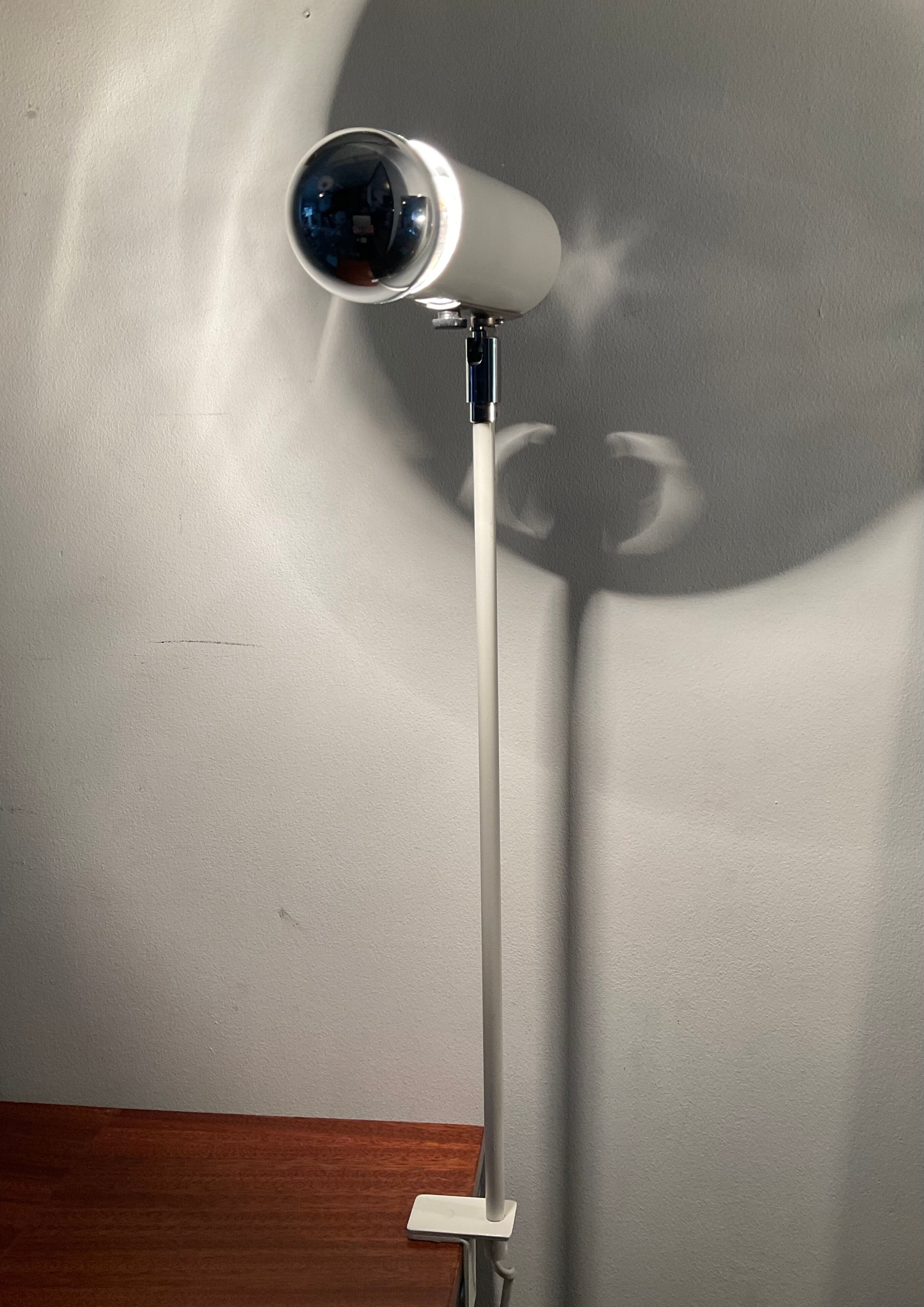 Articulated desk lamp from the 70s