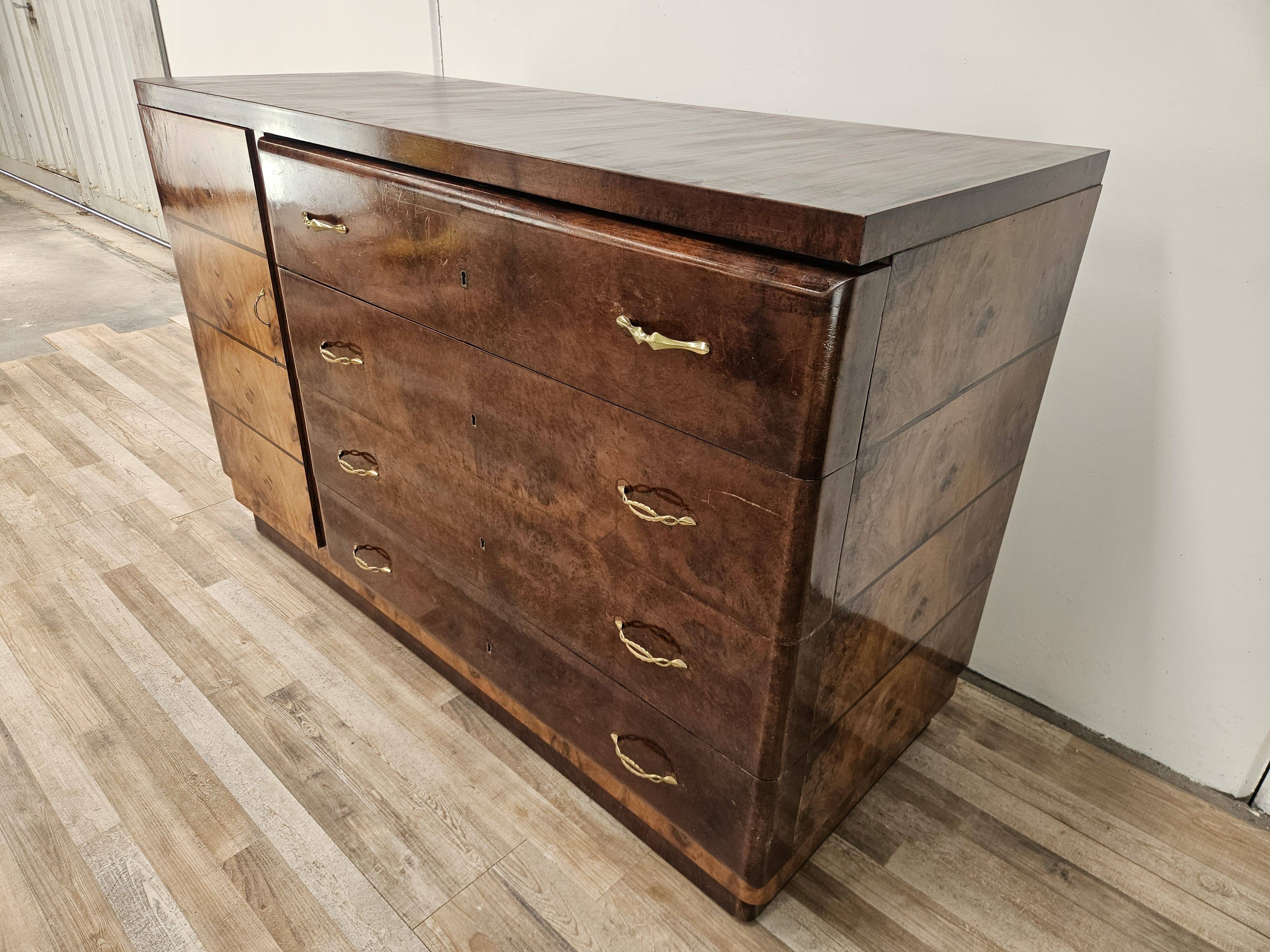 1940s Art Decò sideboard in walnut and blond walnut
