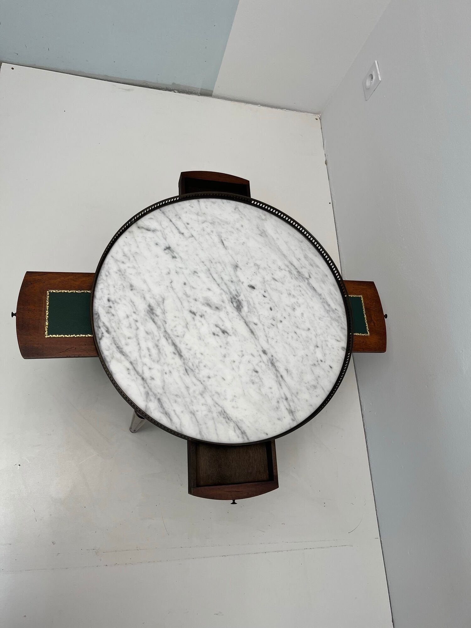 Table hot water bottle Louis XVI mahogany marble white gilded brass XIXth century