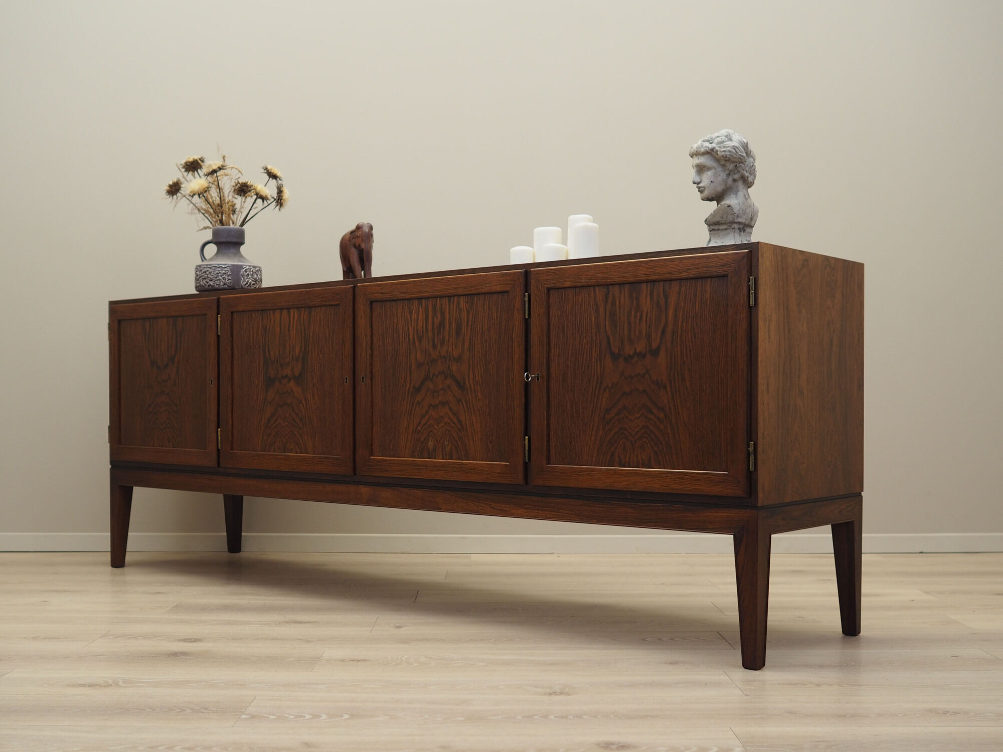 Enfilade en palissandre, design danois, années 1960, designer: Severin Hansen, production: Haslev Møbelsnedkeri