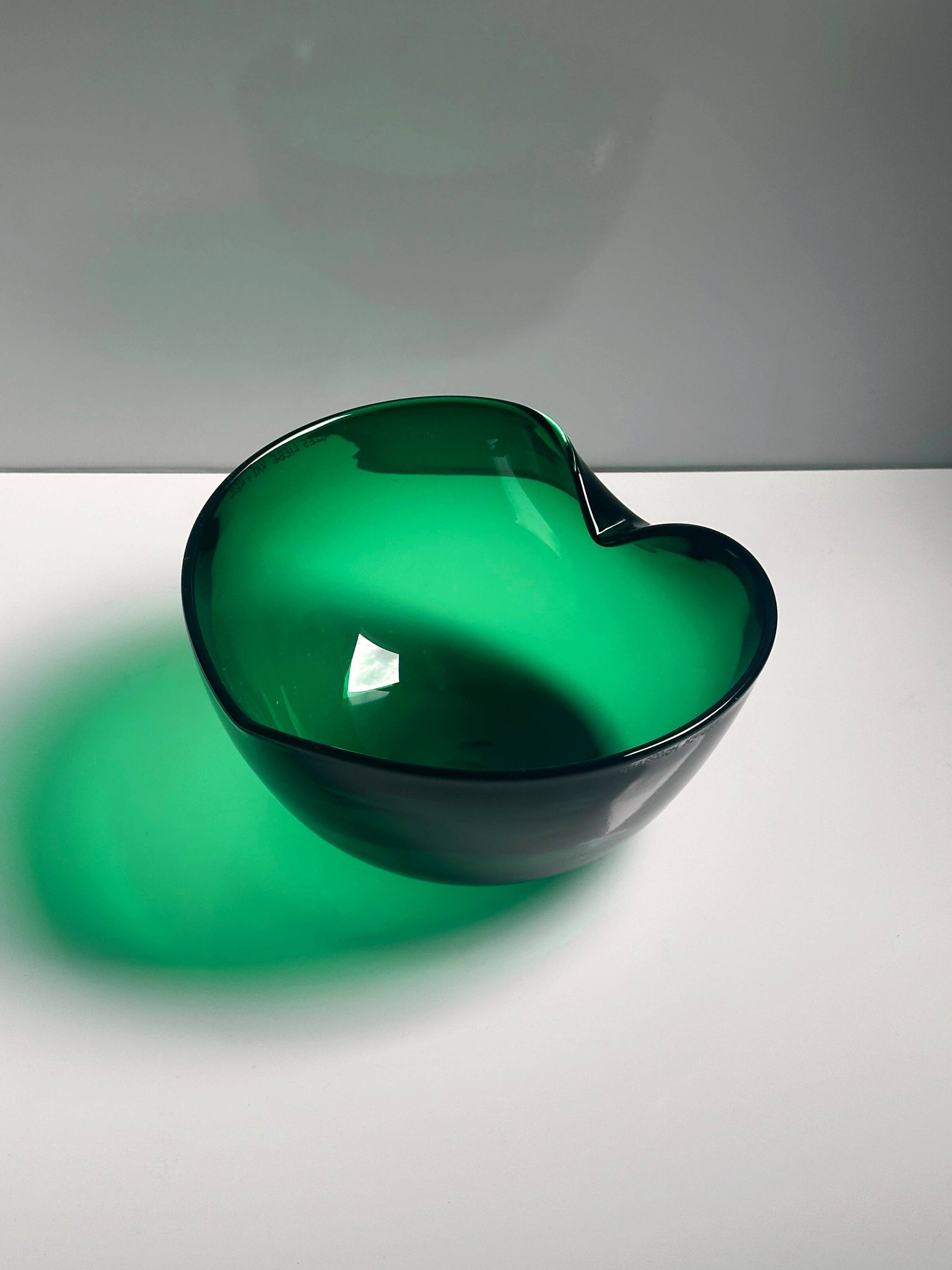 Bol en verre fait main par Glasstorm Scotland - années 1950