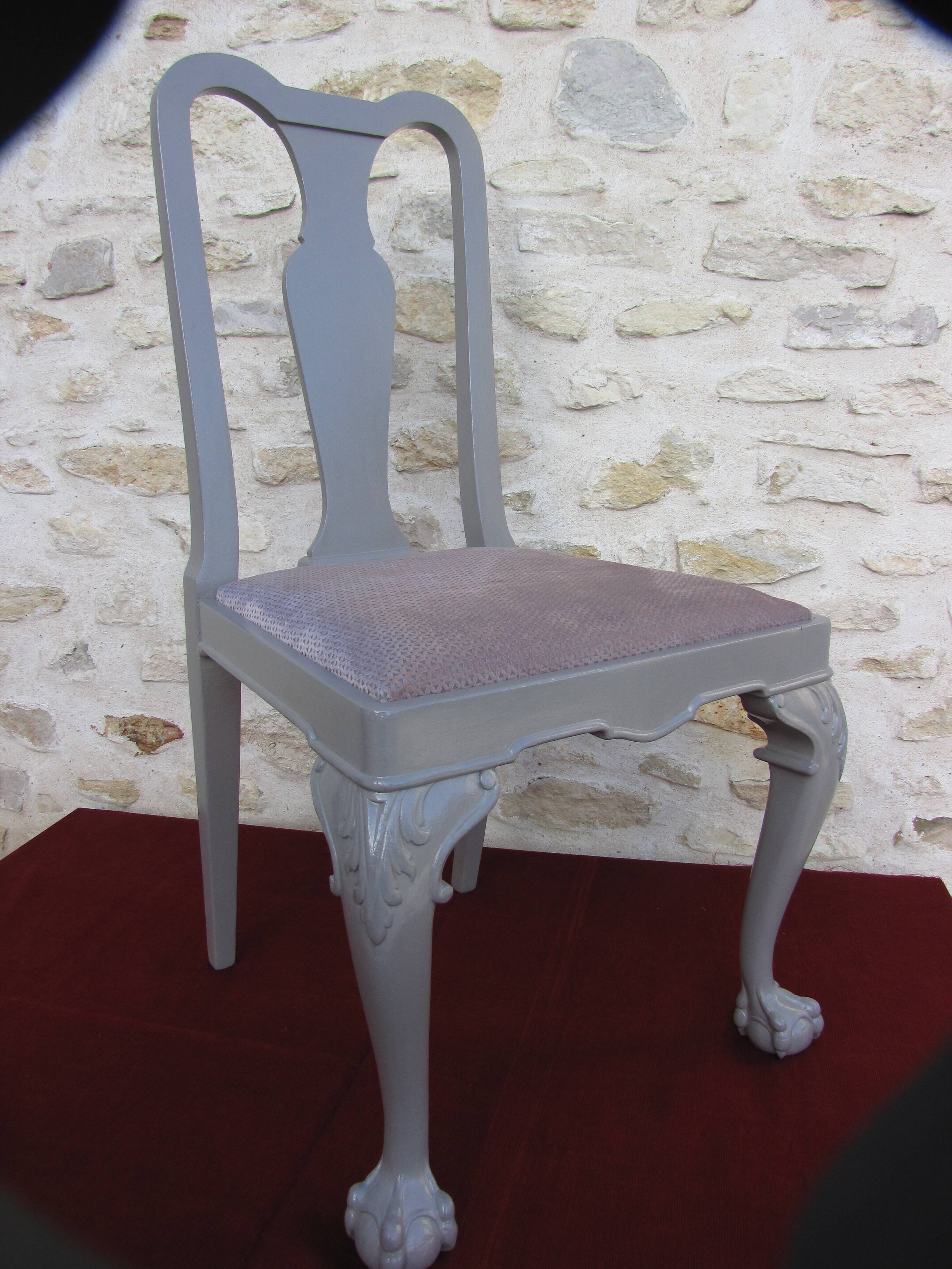 Lot of 2 chippendale chairs