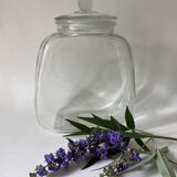 Confectioner's jar, marshmallows and caramels