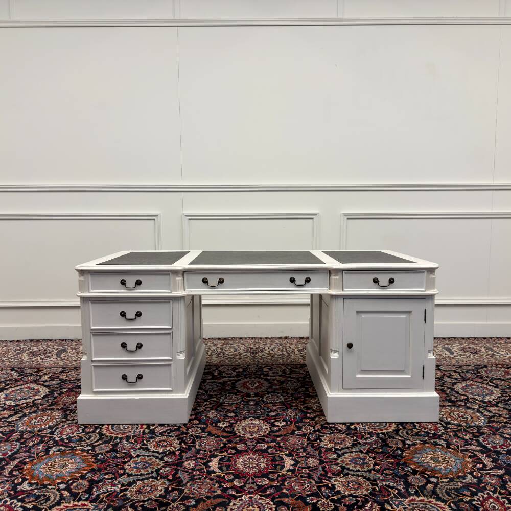 Classic English White Desk Set with Desk Chair