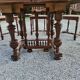 Table en bois massif de hêtre avec 5 chaises bois et cannage .