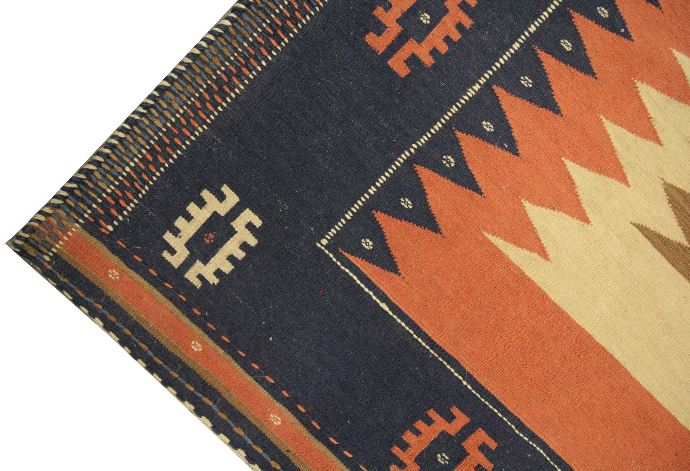 Vintage persian handwoven wool qashqai rug- 140x144cm