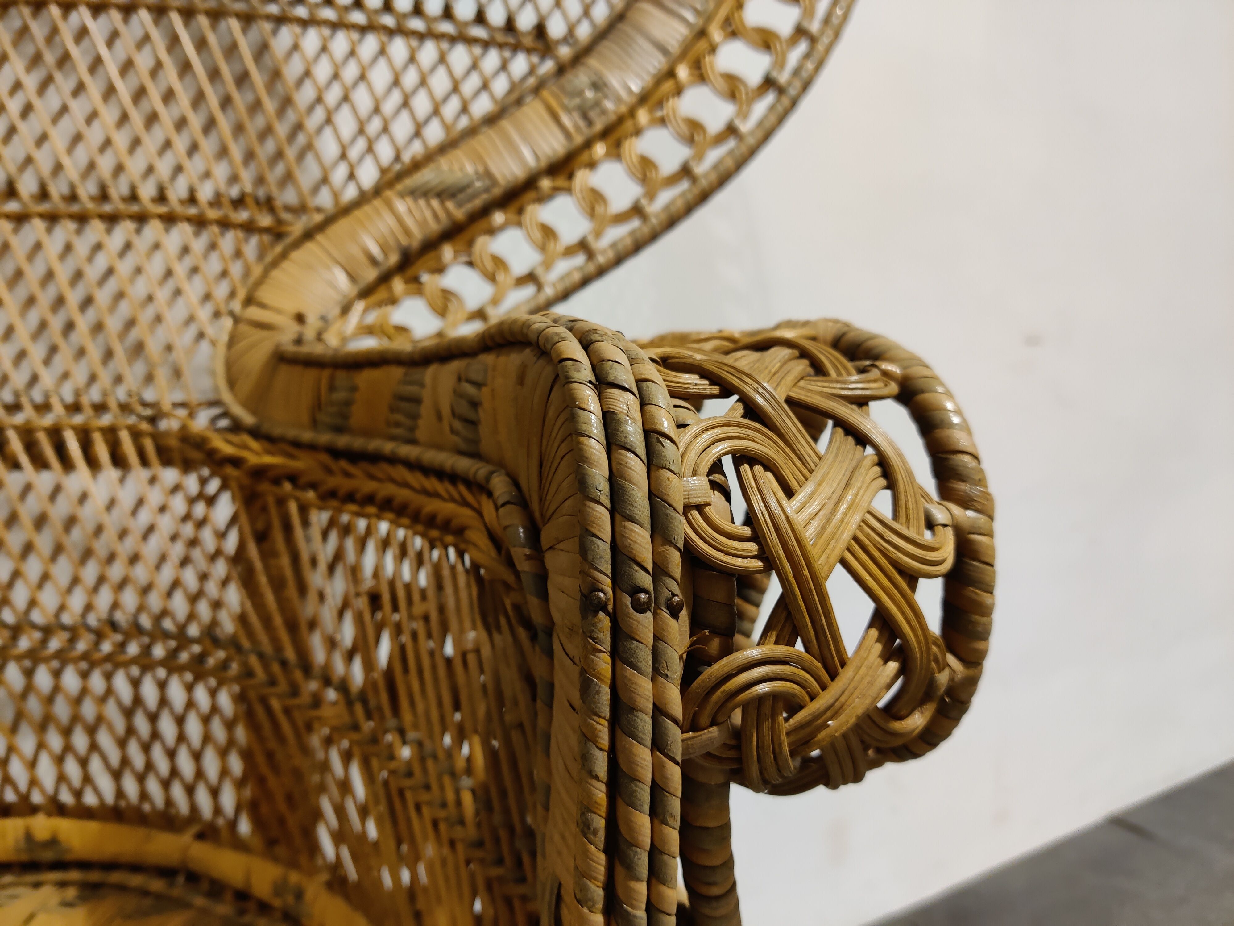 Vintage wicker peacock chair, 1970s