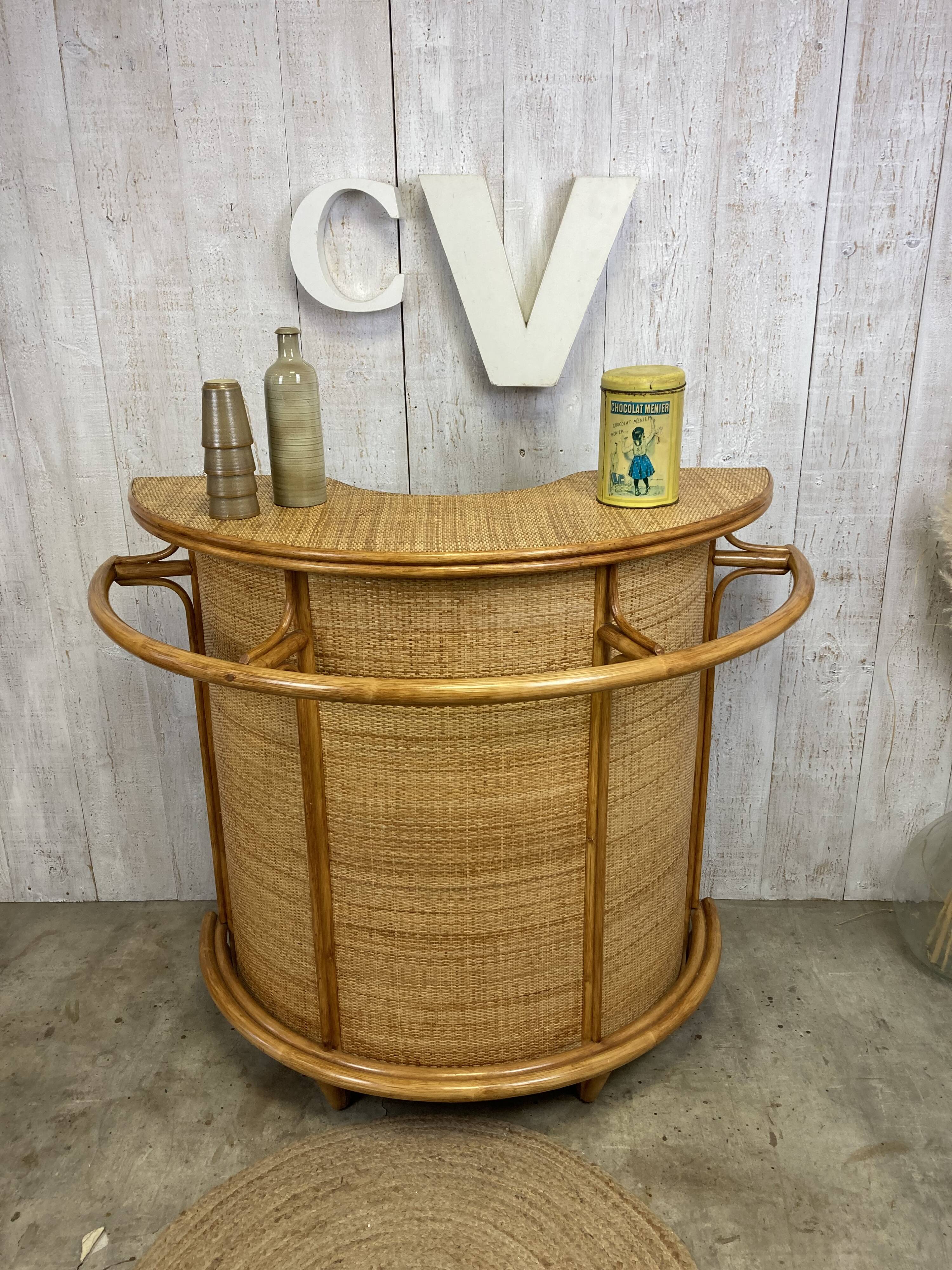 Bar en rotin vintage