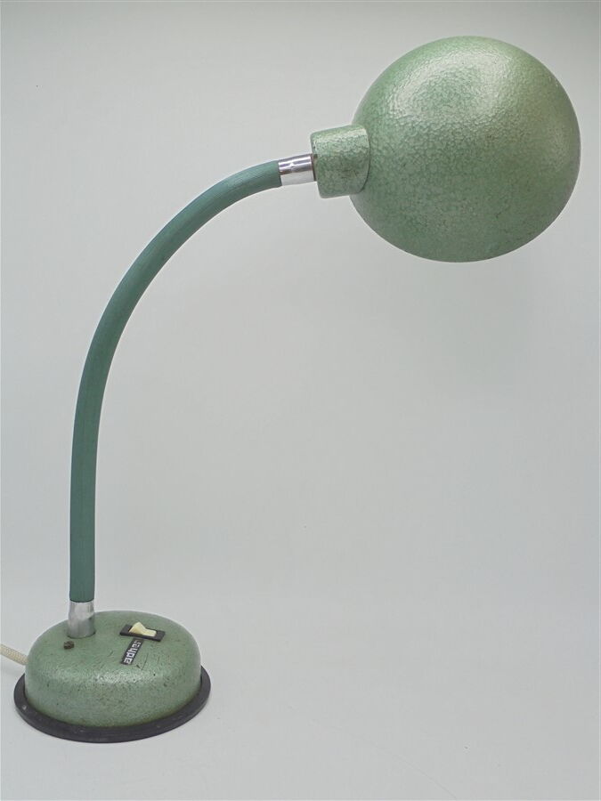 Adher workshop lamp