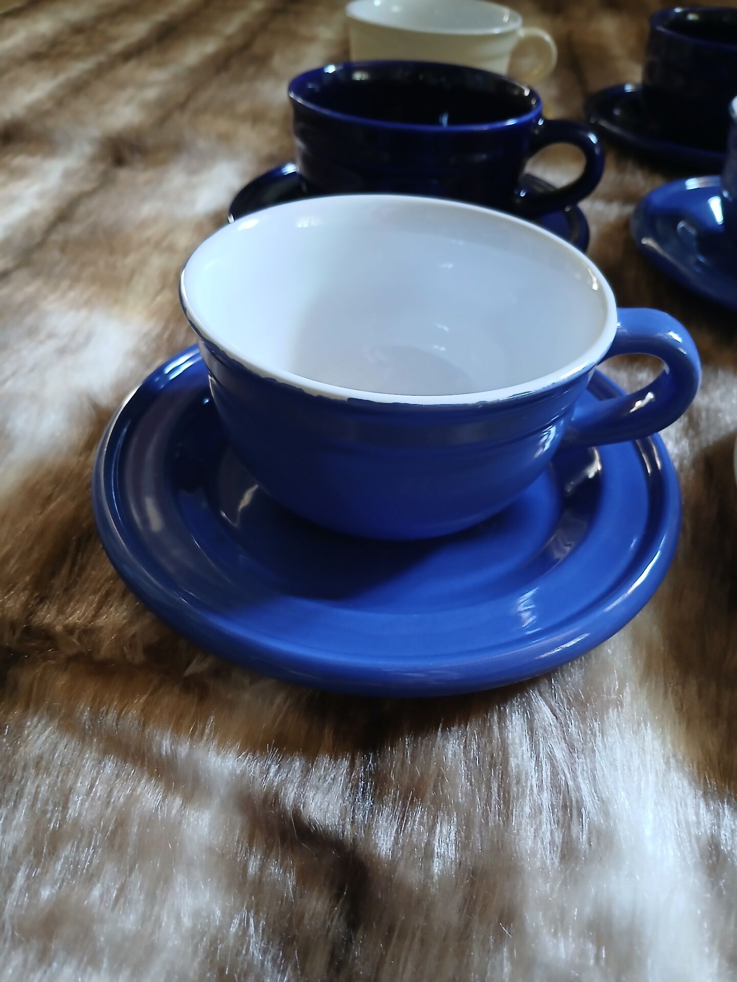 6 antique Émile Henry cups