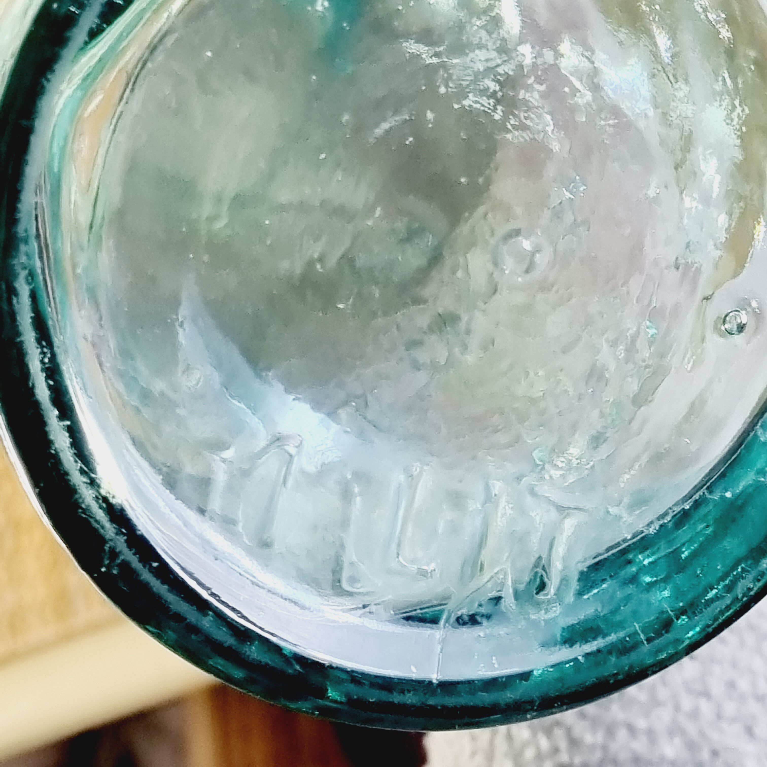 Jar la lorraine in light green glass 1l