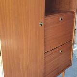 Combined wardrobe secretary