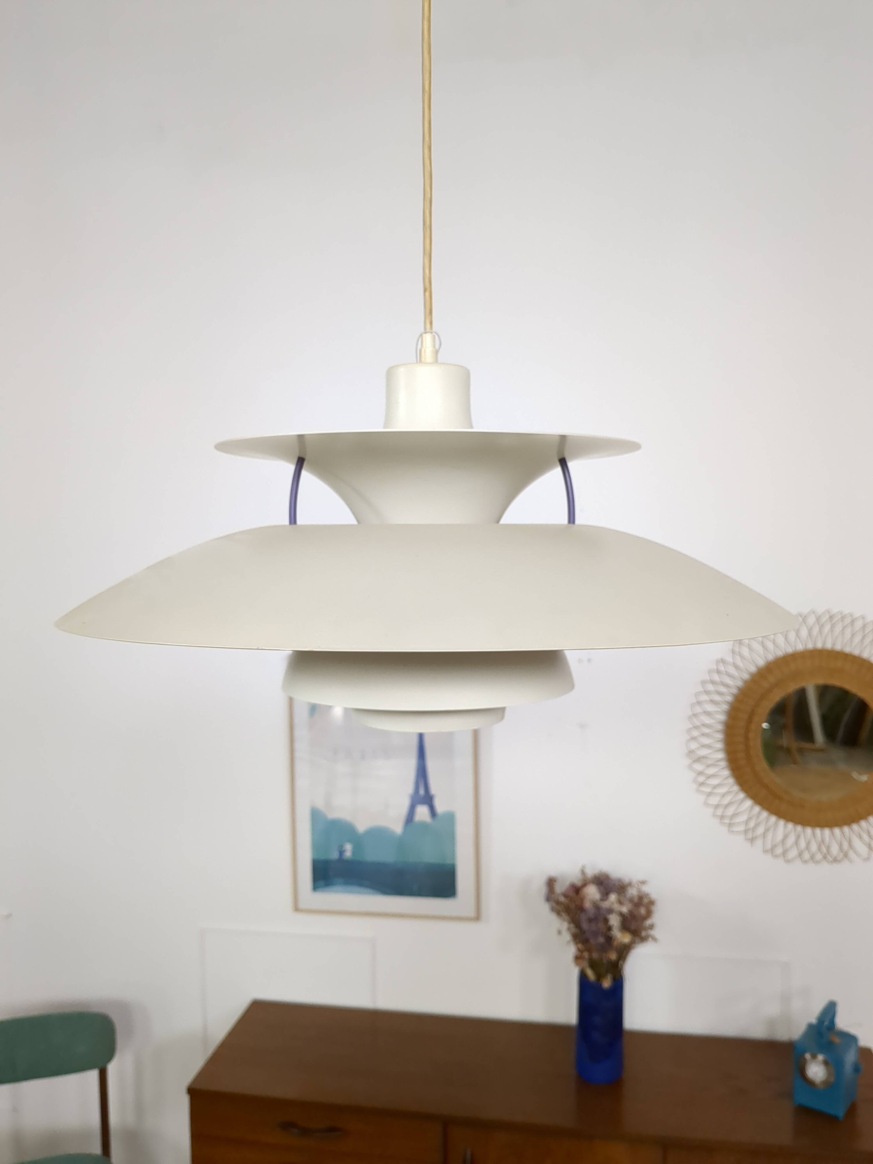 PH5 pendant light produced by Louis Poulsen and designed by Poul Henningsen