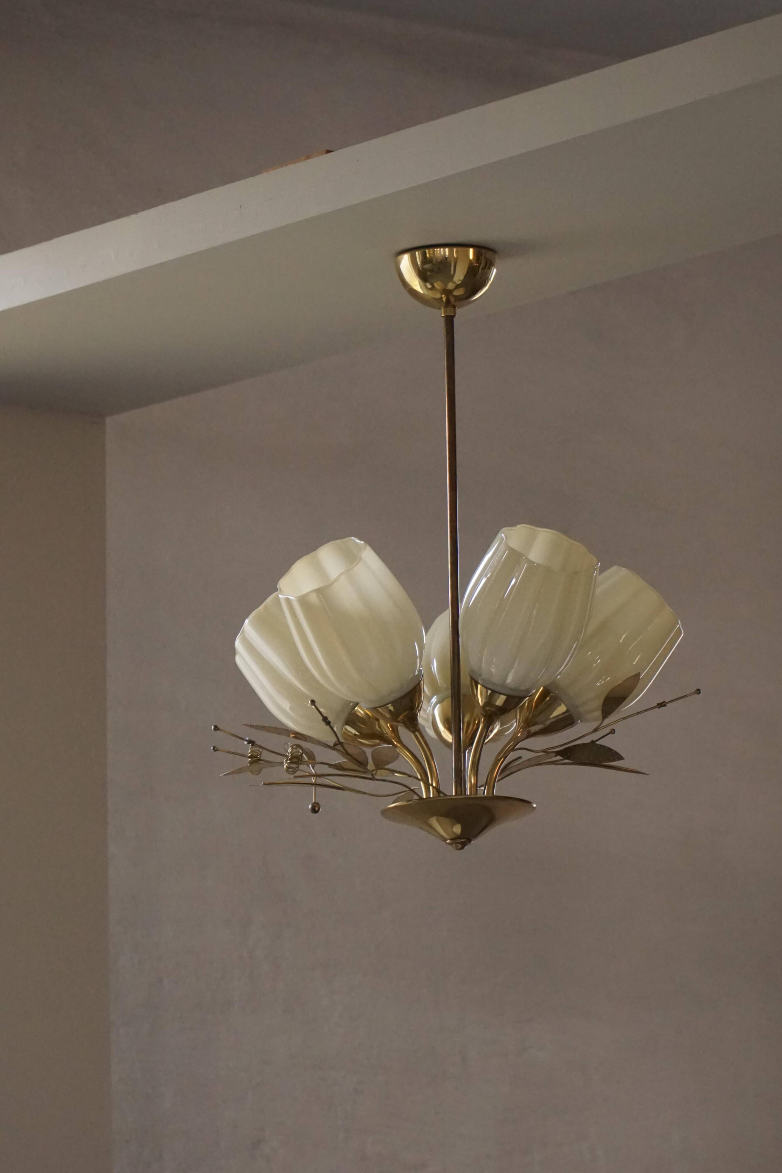 Ceiling lamp with five lights in mid-century modern style, opal glass shade, Itsu, Finland.