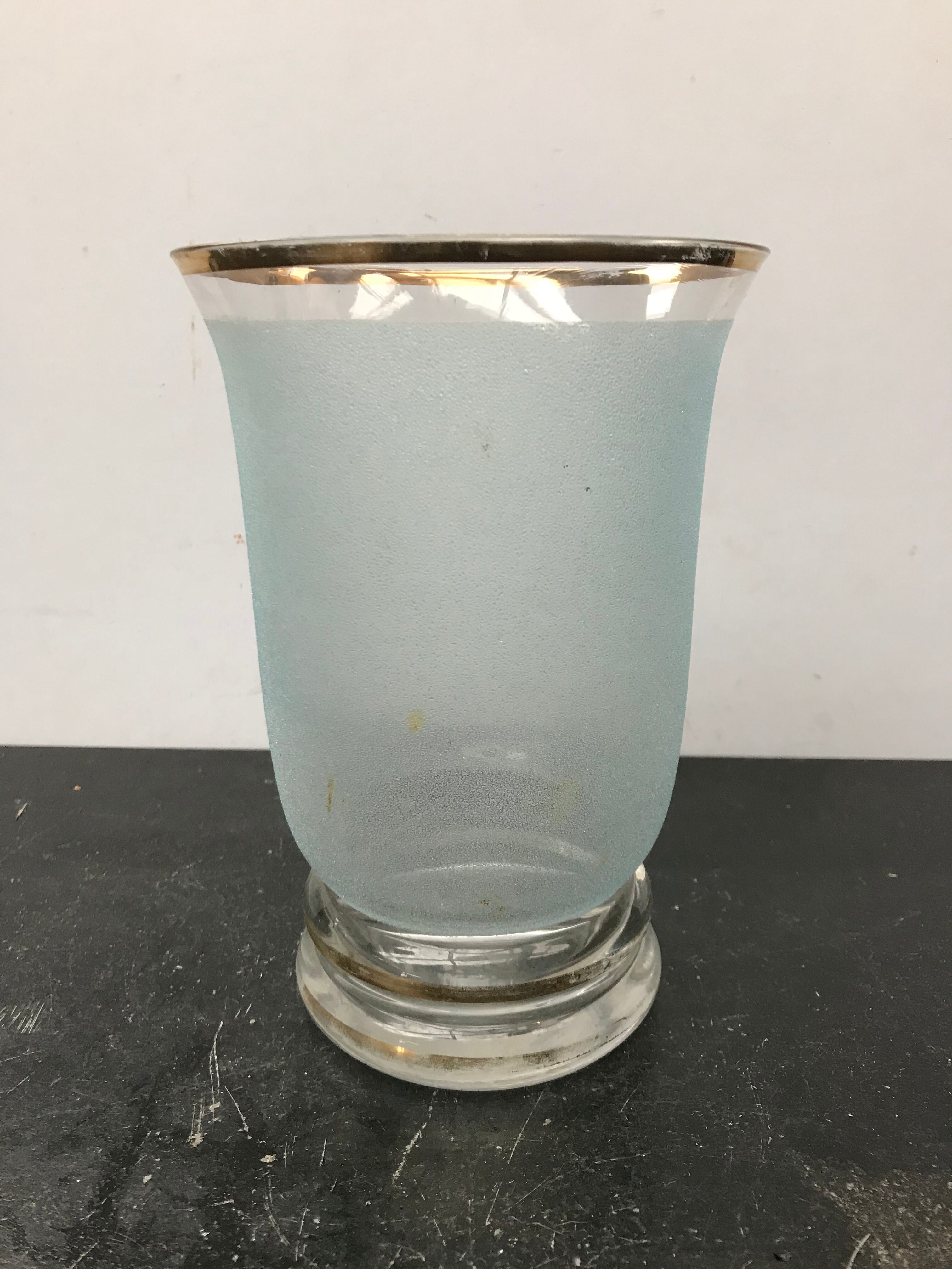Vase ancien verre poli bleu avec decor doré vintage