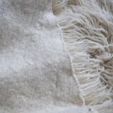 Vintage ecru natural wool round rug