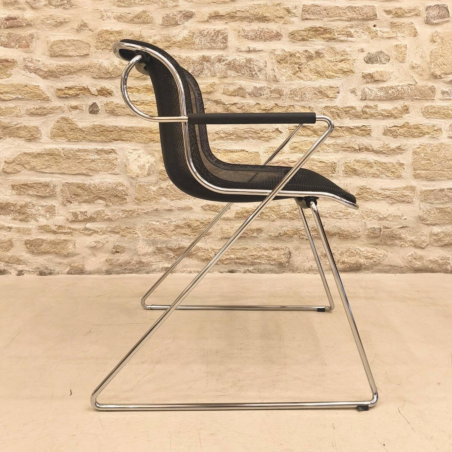 Armchair model Pénélope, design by Charles Pollock for Anonima Castelli.