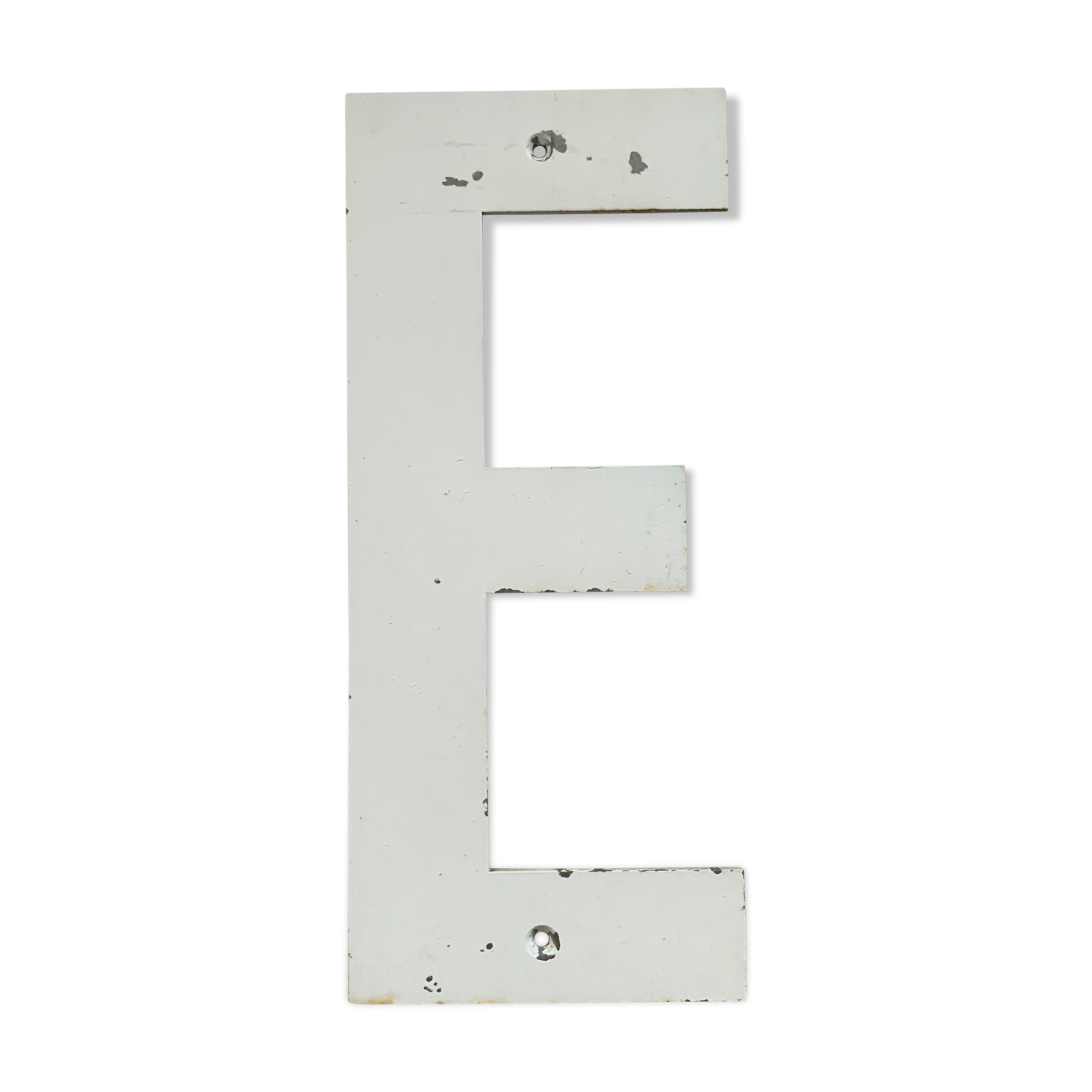 Lettre d’enseigne ancienne E, 27cm