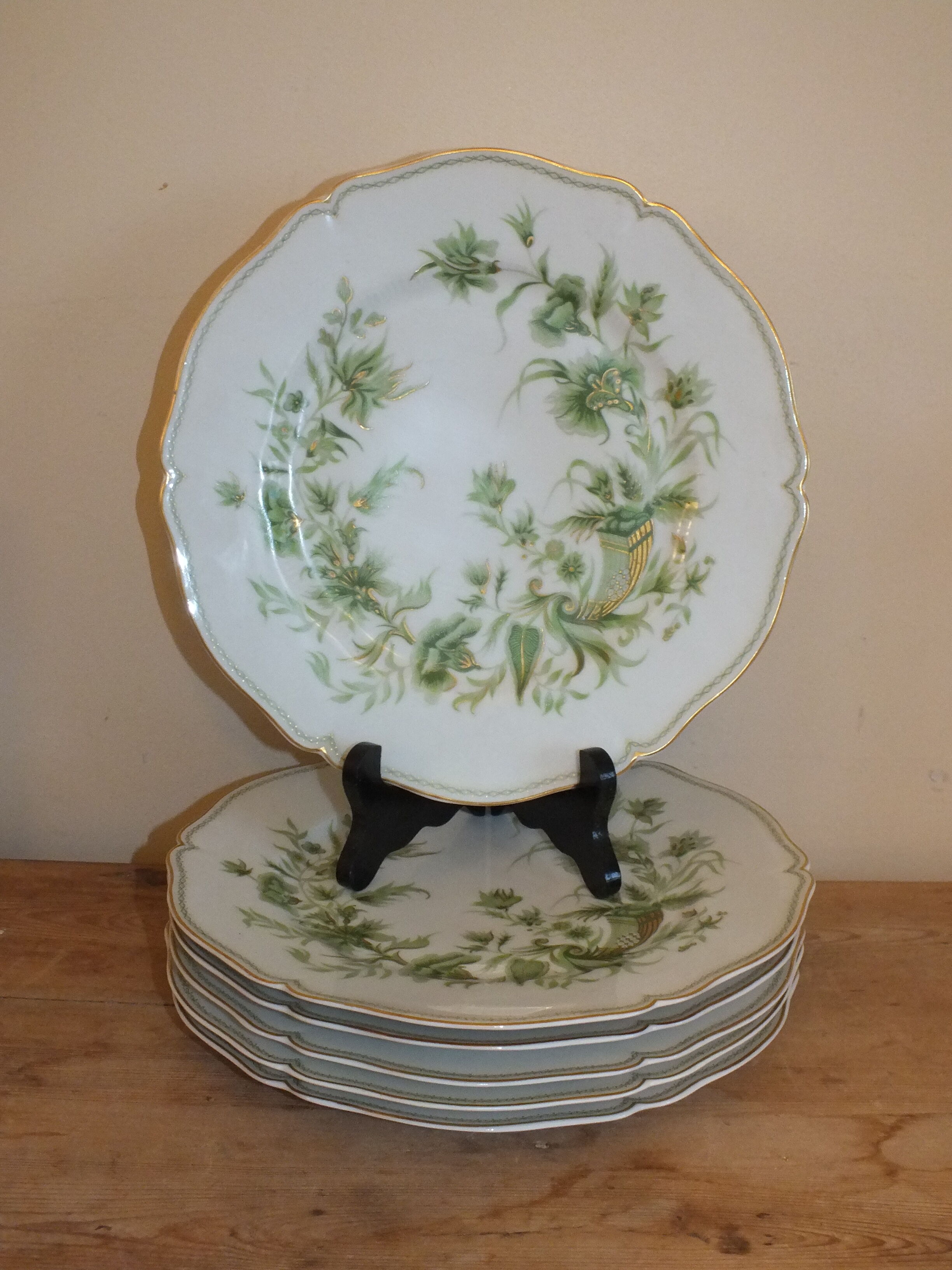 6 Limoges Haviland porcelain plates horn service