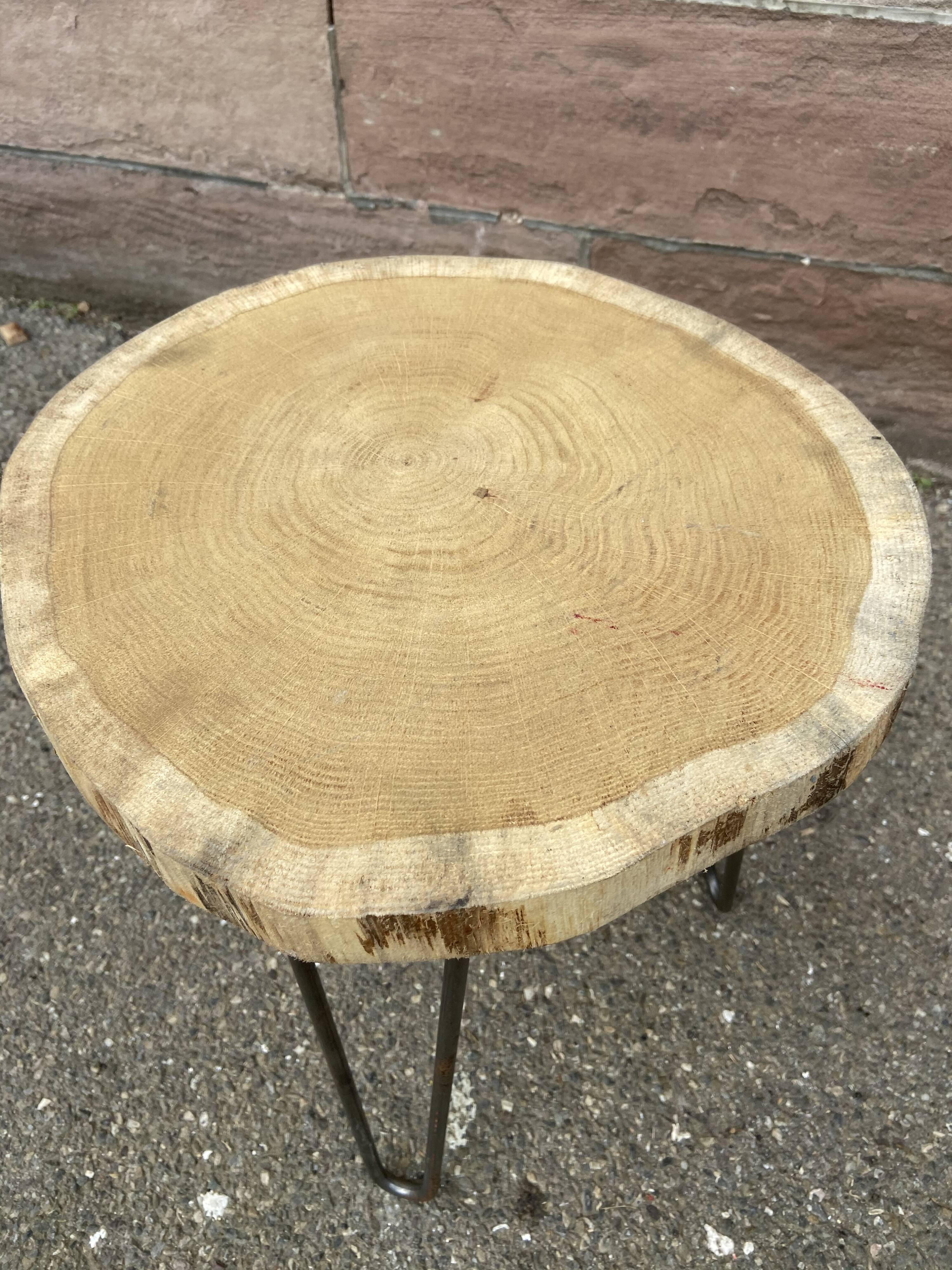 Industrial haerpin pinhead tabouret