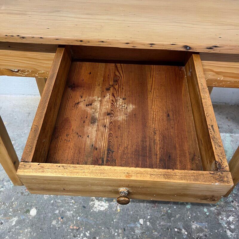 Farmhouse table