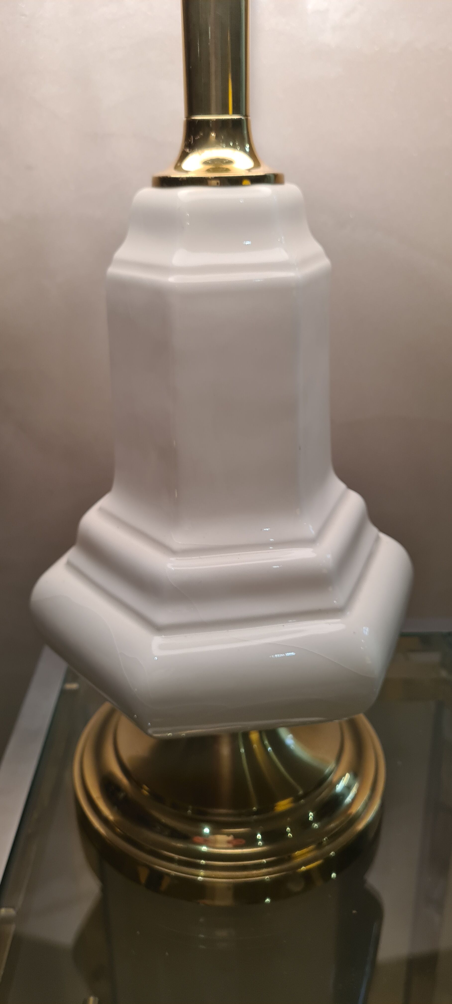 cracked porcelain lamp and golden foot deluxe style 1970 a 90 , the rock,70x34