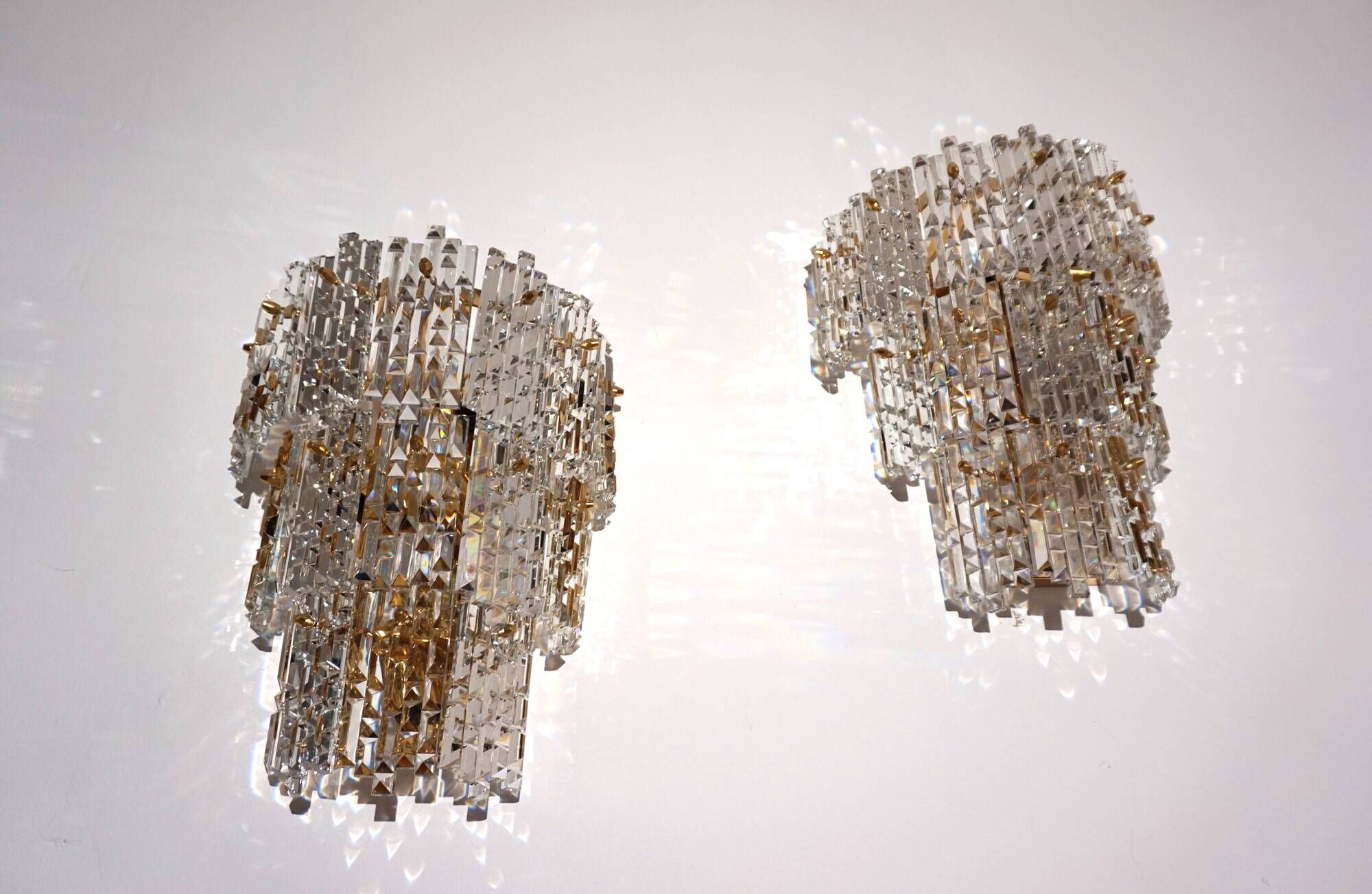 Set of 2 Kinkeldey Hollywood Regency waterfall crystal glass wall lights, 1970