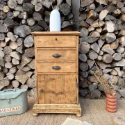 Solid wood chiffonier / Storage furniture