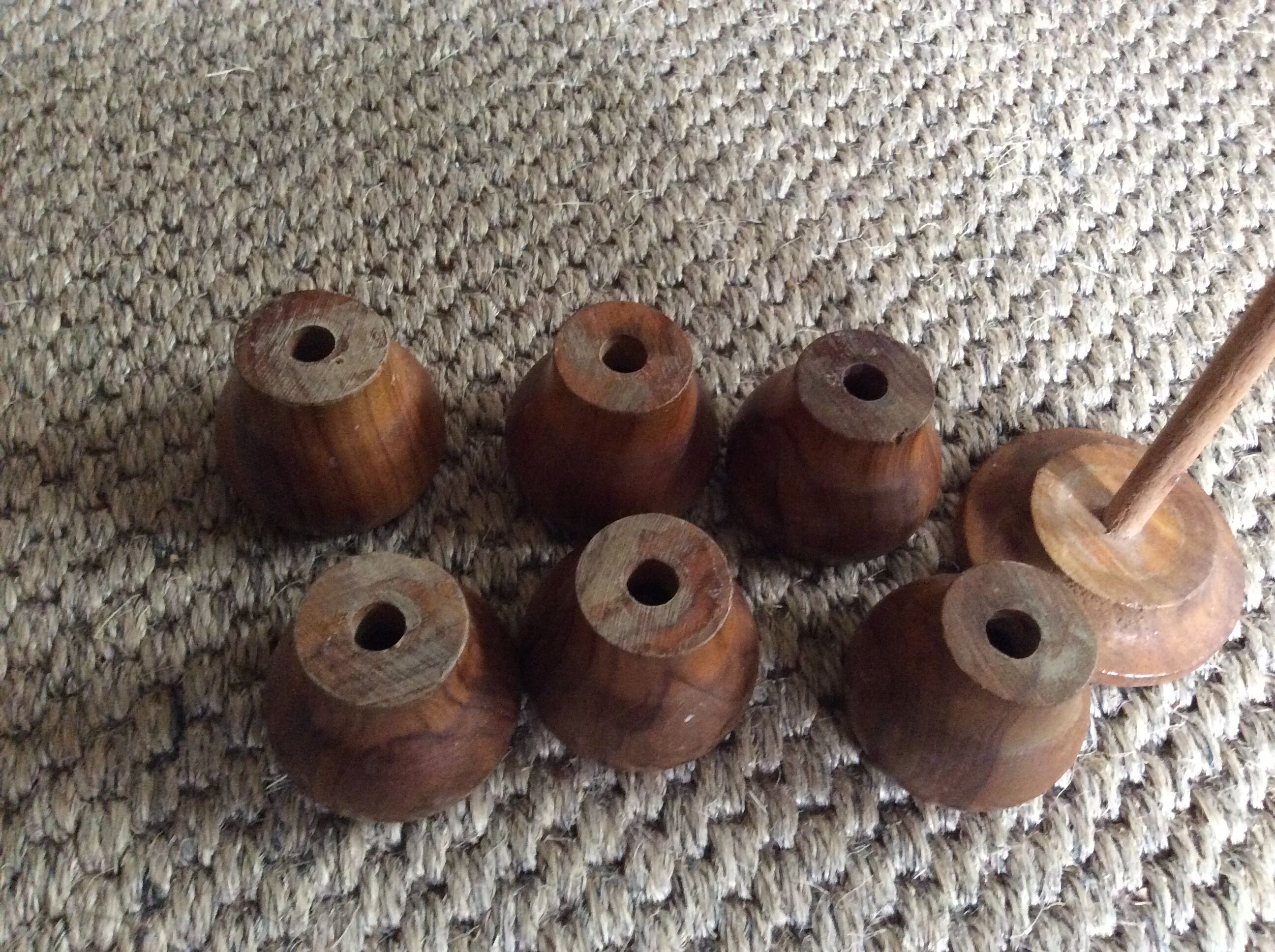 Series of 6 wooden coquetiers