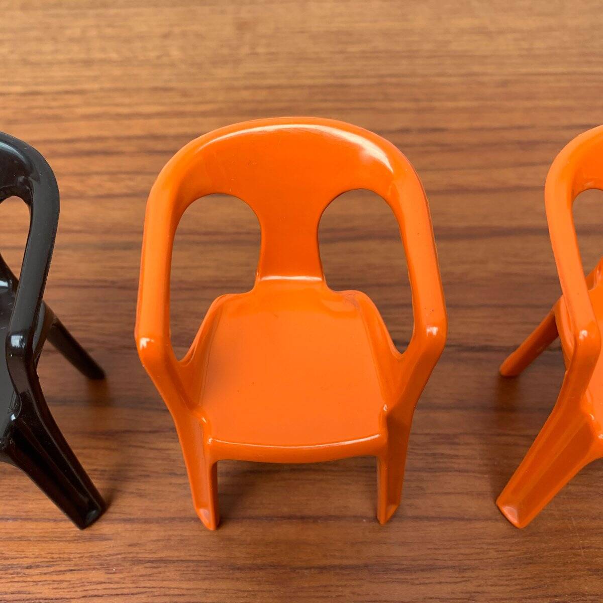 300 Monobloc Decorative Chairs Small by Henry Massonnet for Stamp, France, 1970s, Set of 5