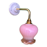 Applique coudée globe vintage en verre rose et transparent