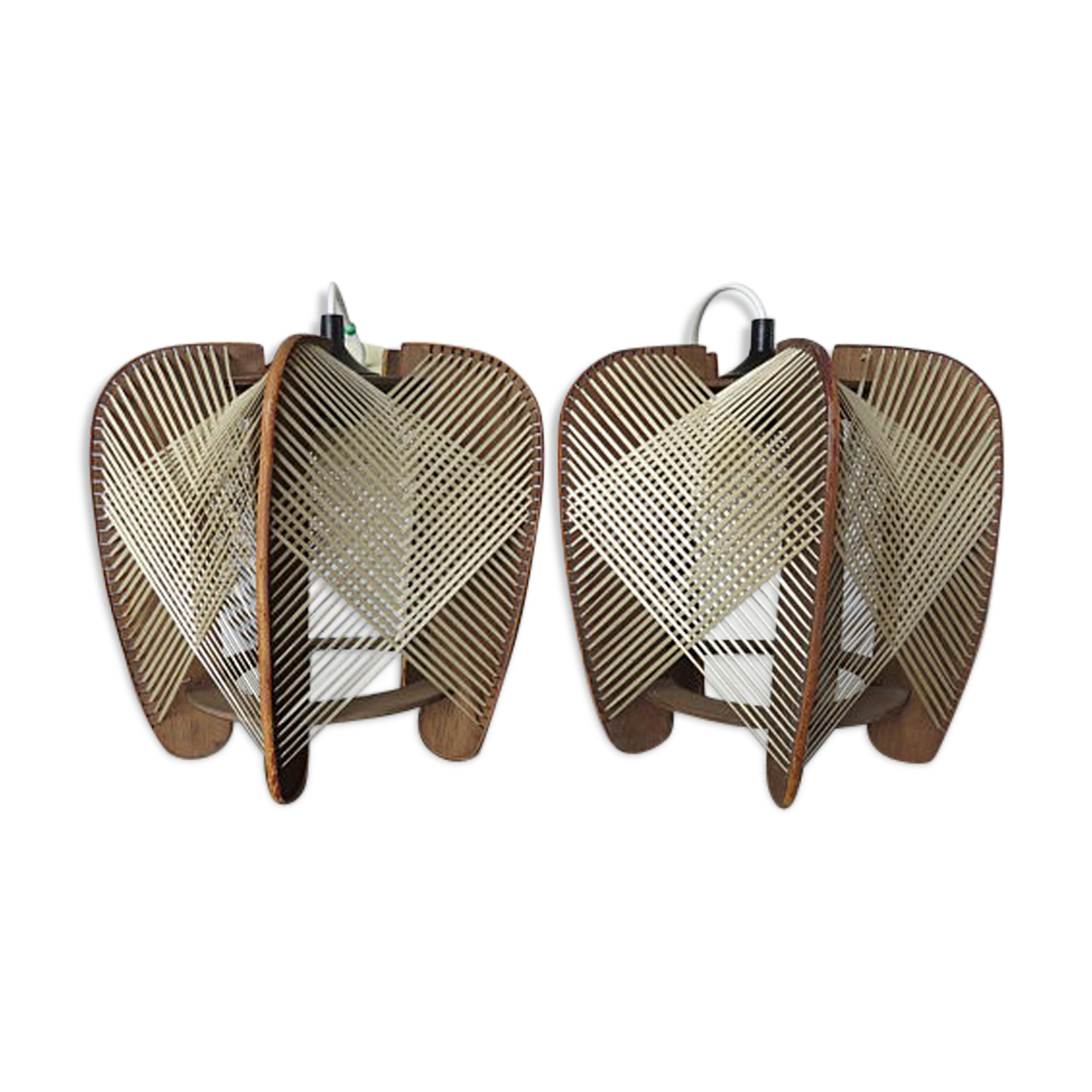 Pair of Scandinavian wire and wood 60s 70s suspensions