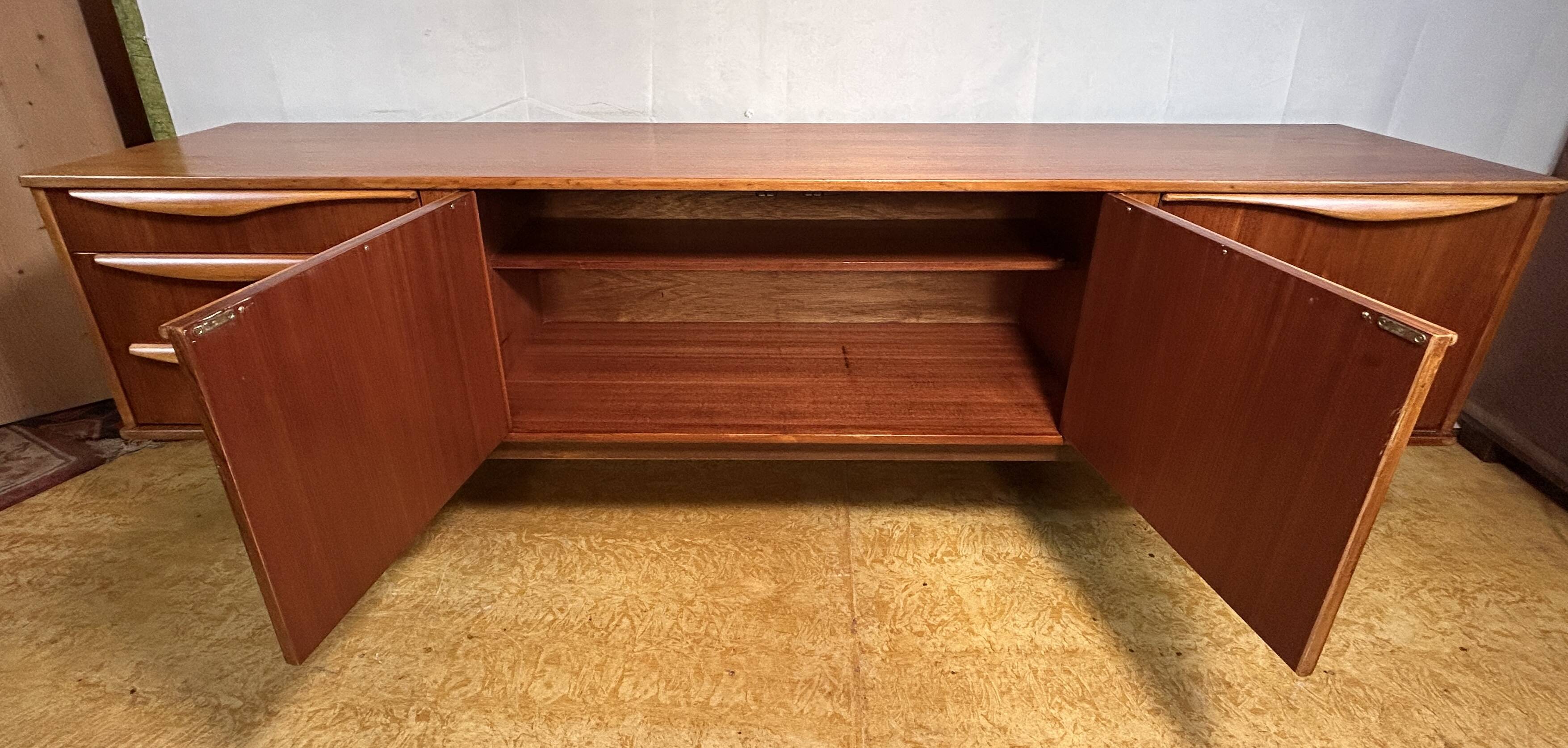 buffet danois en teck rétro vintage du milieu du siècle par Bramin – Design