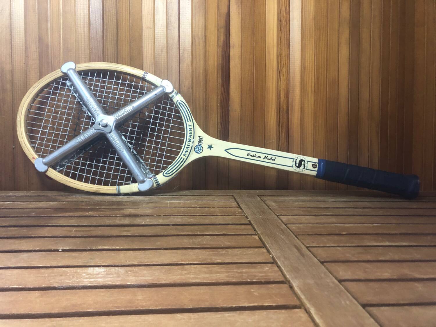 Old snauwaert expert tennis racket wood + zéphyr cross