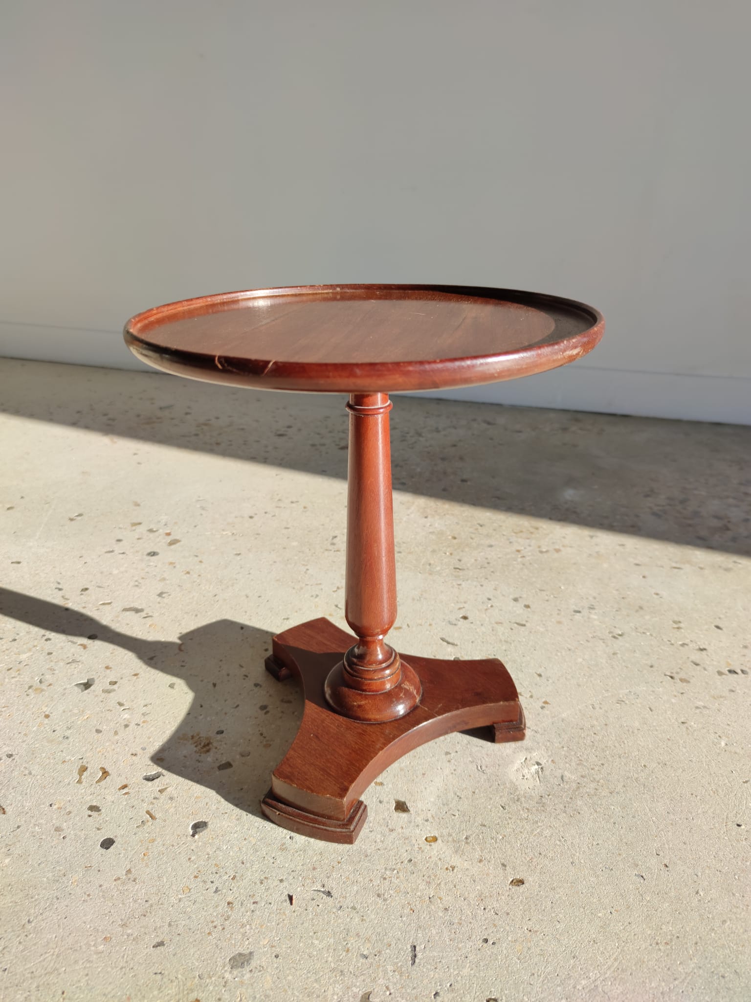 Mini harness or pedestal table in natural wood