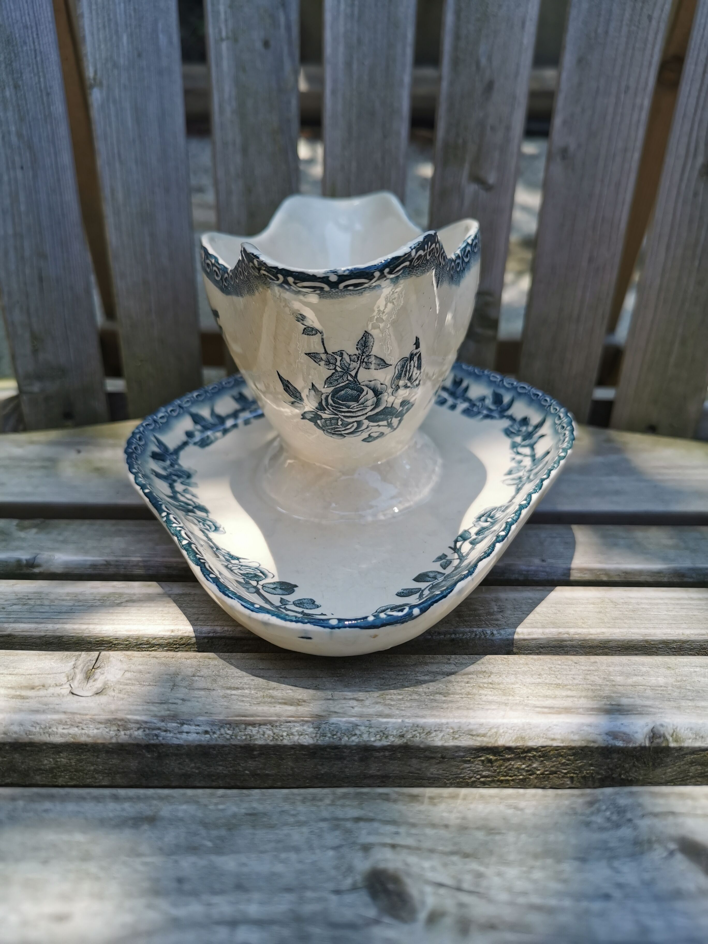 Saucière ancienne terre de fer H. Boulenger