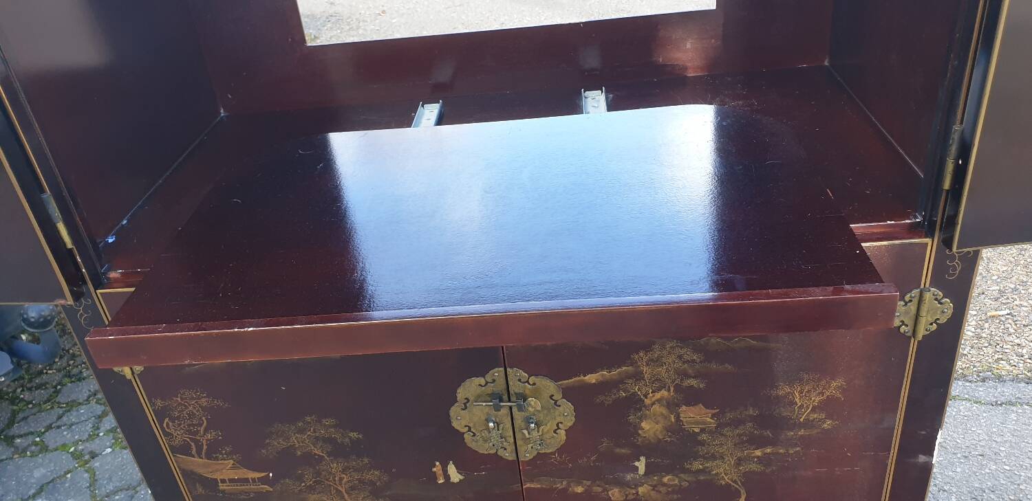 Chinese lacquer TV cabinet from the seventies