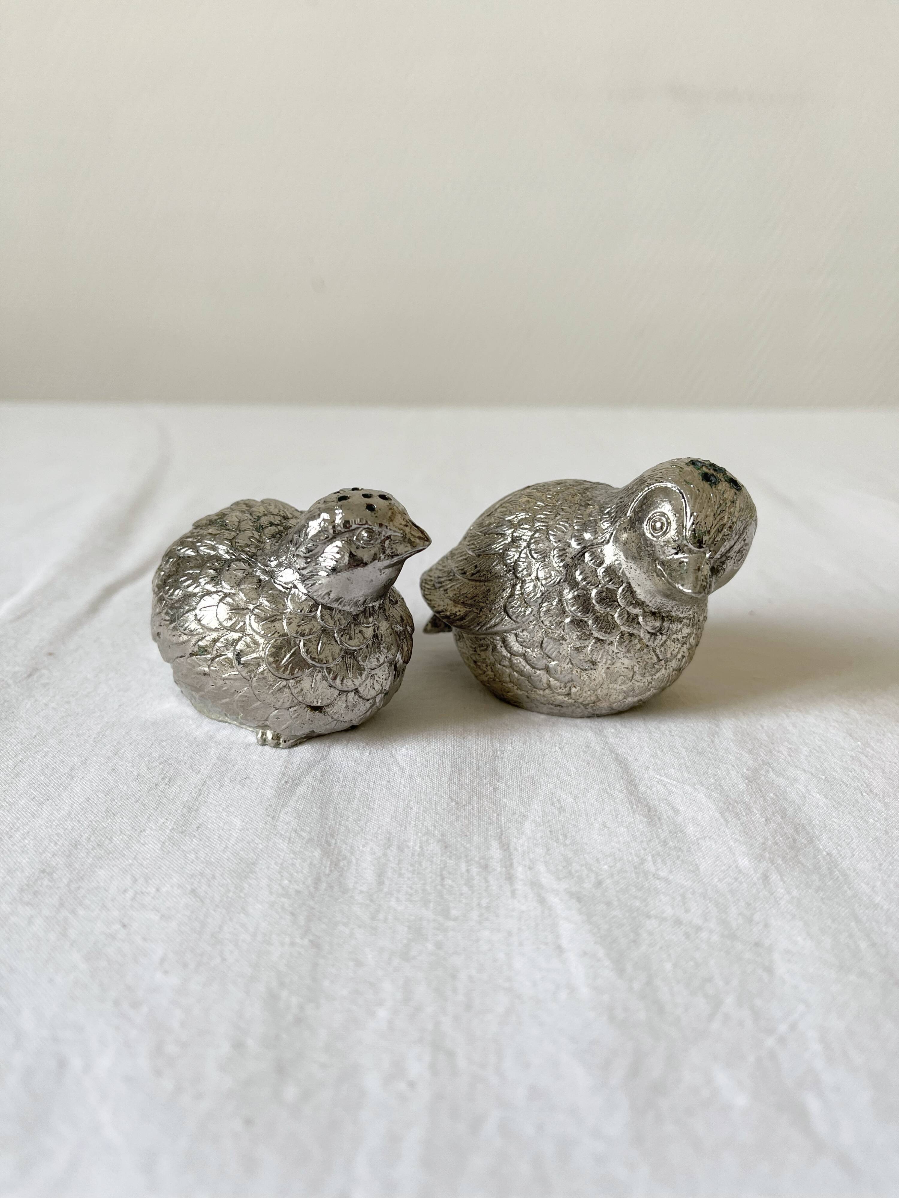 Salière et poivrière en métal argenté oiseaux vintage