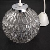 Molded glass ball suspension