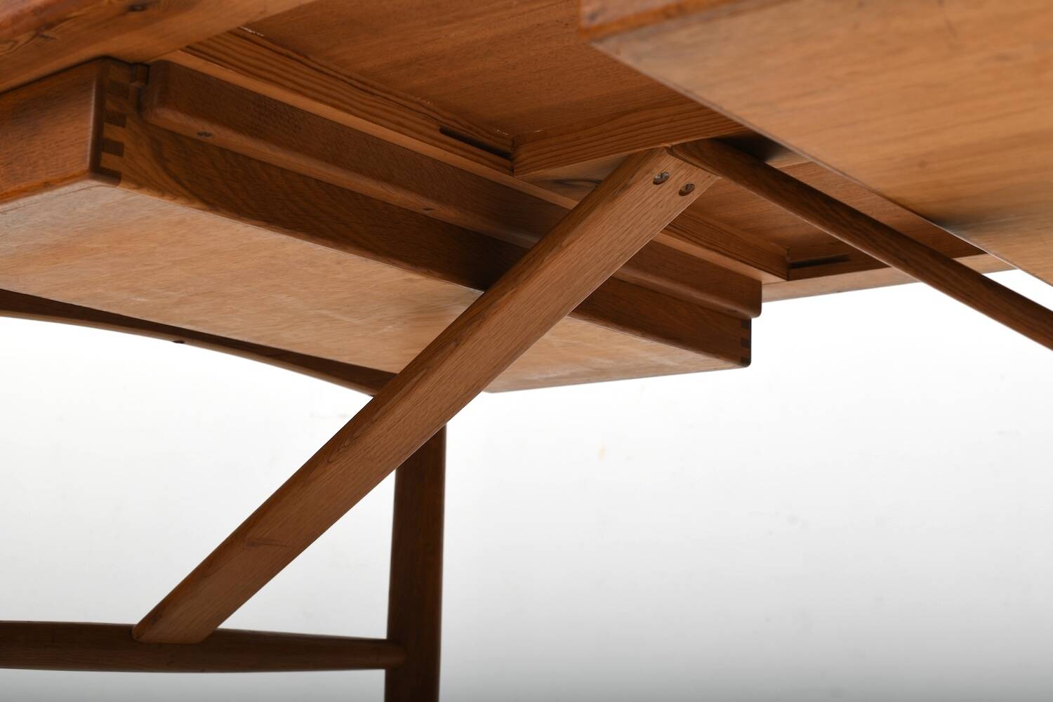 Fine Danish freestanding Desk in Teak and Oak 1960s